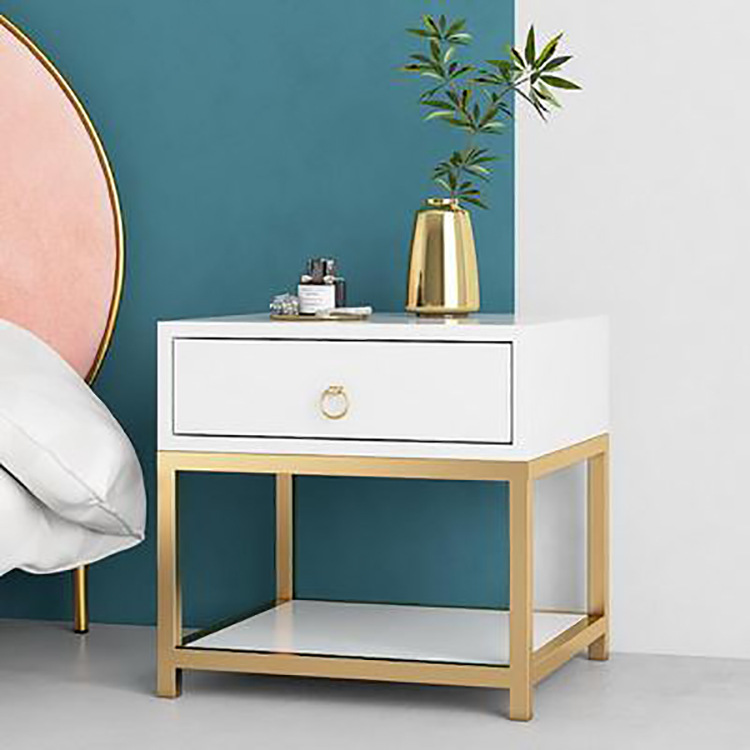 كومود نورد لوكس الجانبي