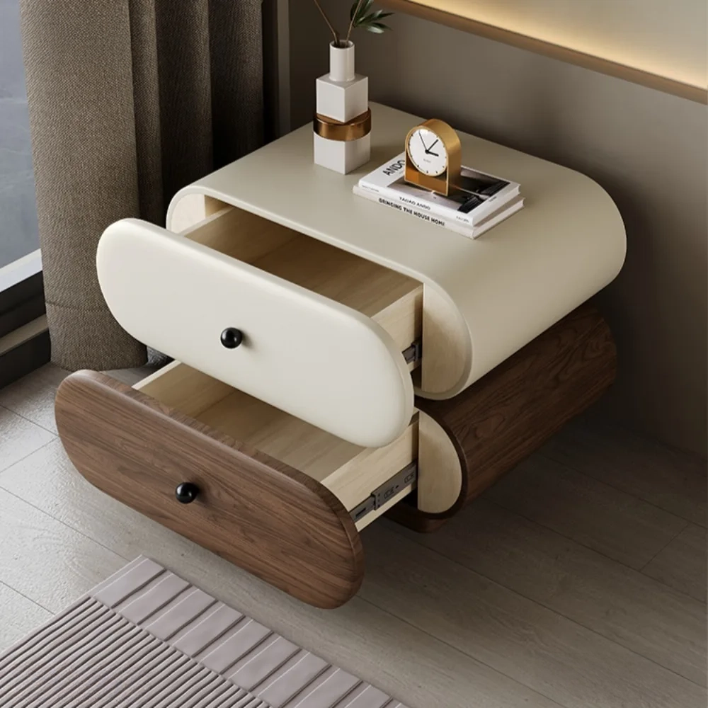 كومود كريم فالي الجانبي